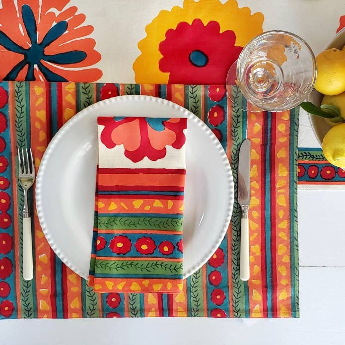 PACIFIC & ROSE TEXTILES - Wholesale Table runner - Table Runner, 14"x92", Flower Power1