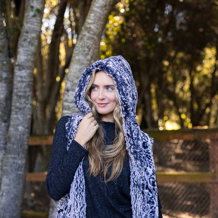 Gilet réversible en fausse fourrure EN SOLDE pour la vente par Vine Street Apparel