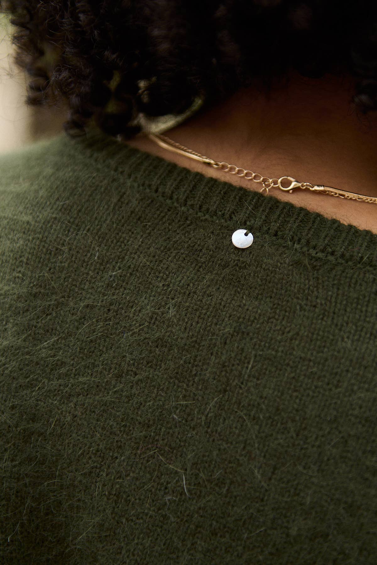 Nathael Paris – wholesale Kofta - Dam – Angorakofta med pärlemorknappar4