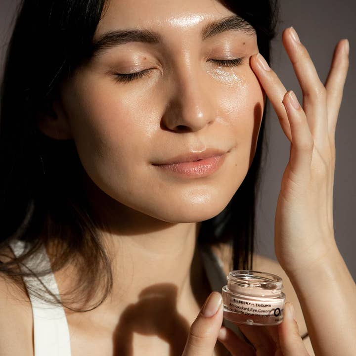 Om Organics Skincare - Wholesale Eye Cream/Gel - Bilberry + Tucuma Antioxidant Eye Cream