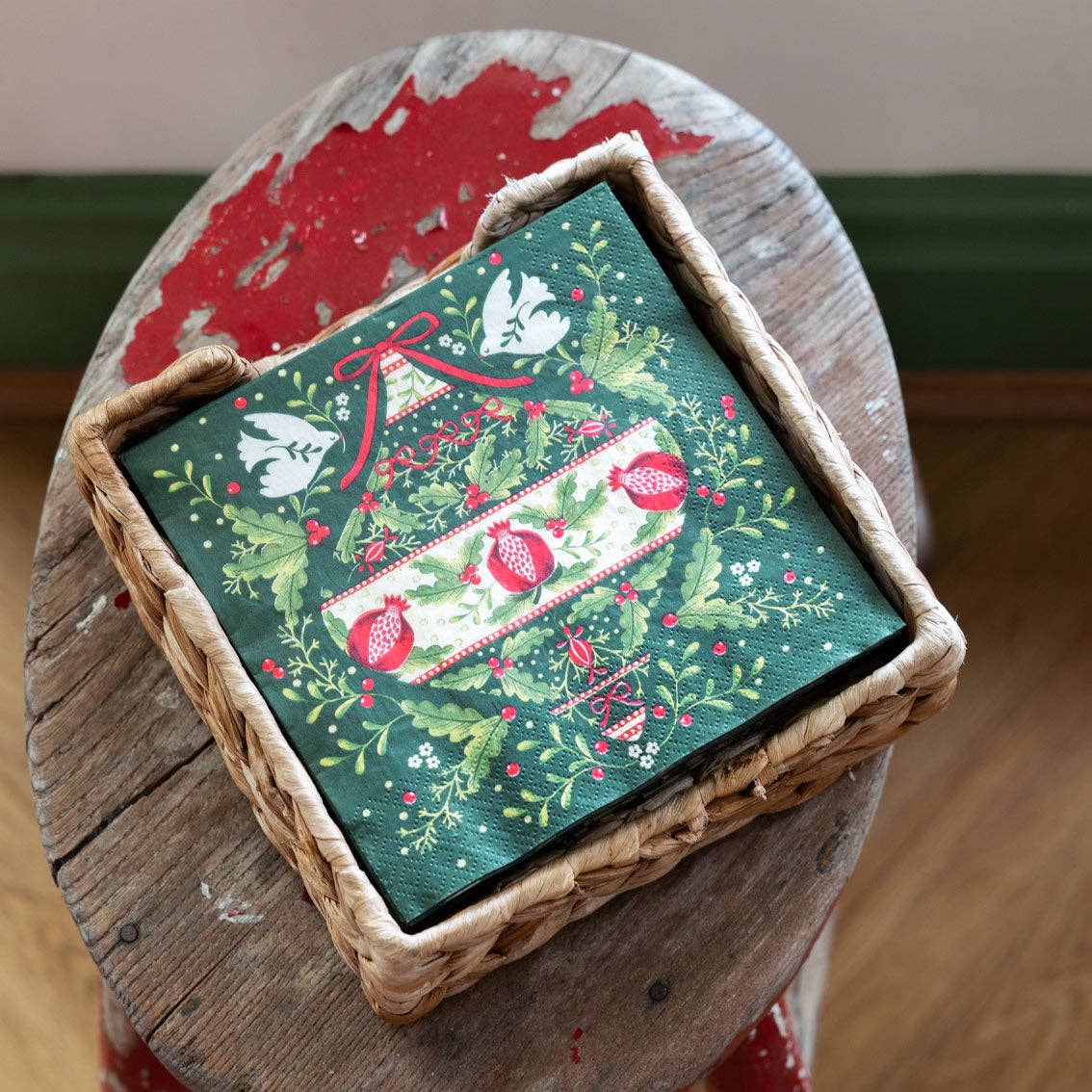 Talking Tables UK – wholesale Disposable napkin – Folklore Green Christmas Paper Napkins | 20 Pack |1