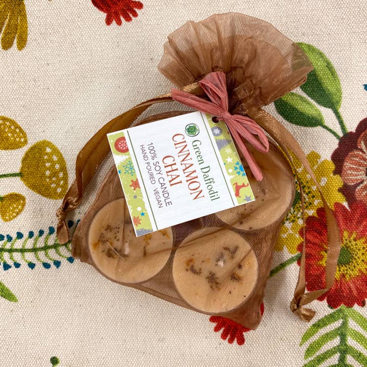 Green Daffodil Bath & Body - Wholesale Tea Light Candles - Cinnamon Chai Soy Candle Tealight 4-Pack - Holiday1