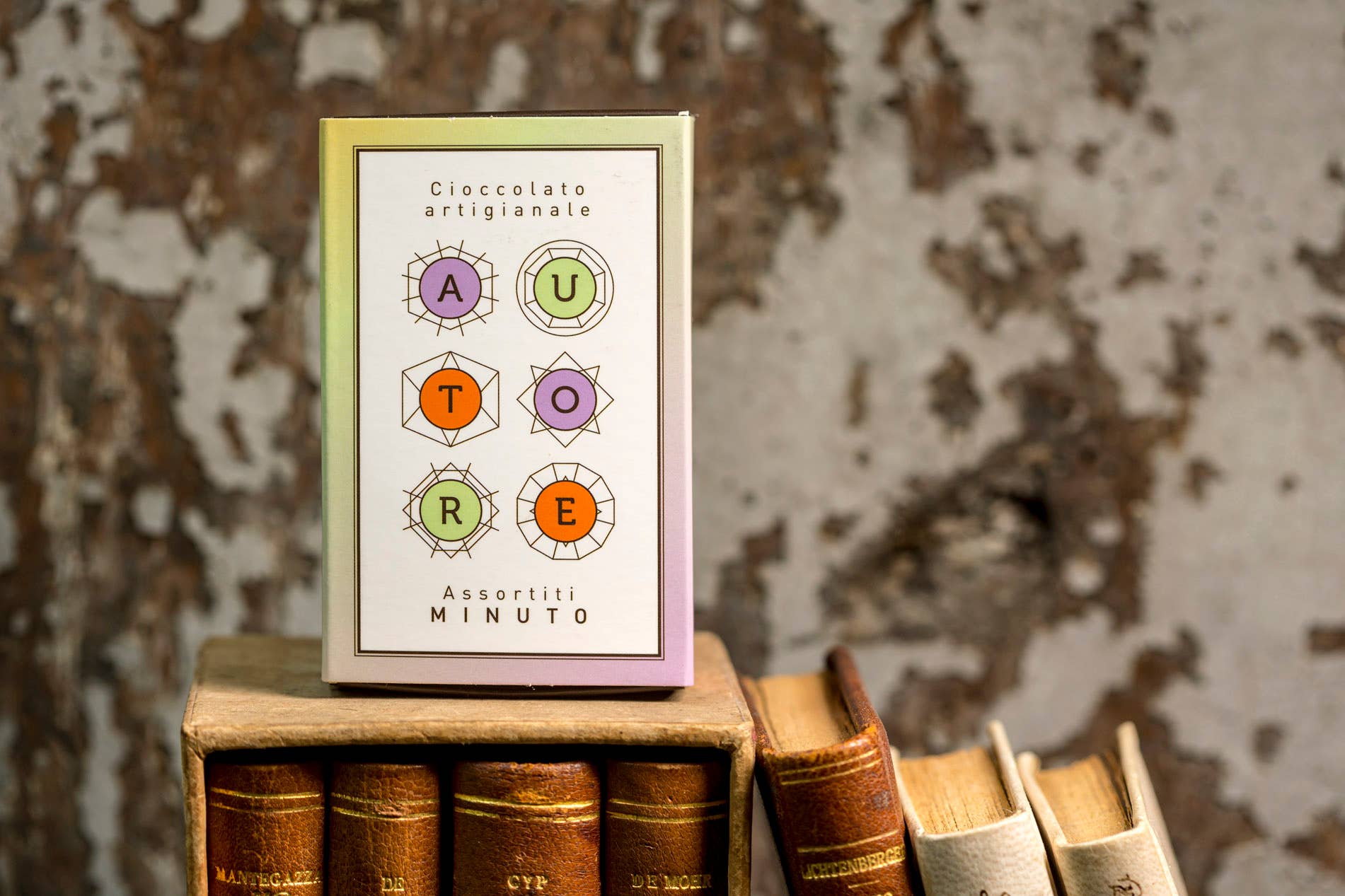 Autore Chocolate - Wholesale Chocolate Box - Assorted Minuto With Chocolate in Paper Box 36g - 1.3 Oz5