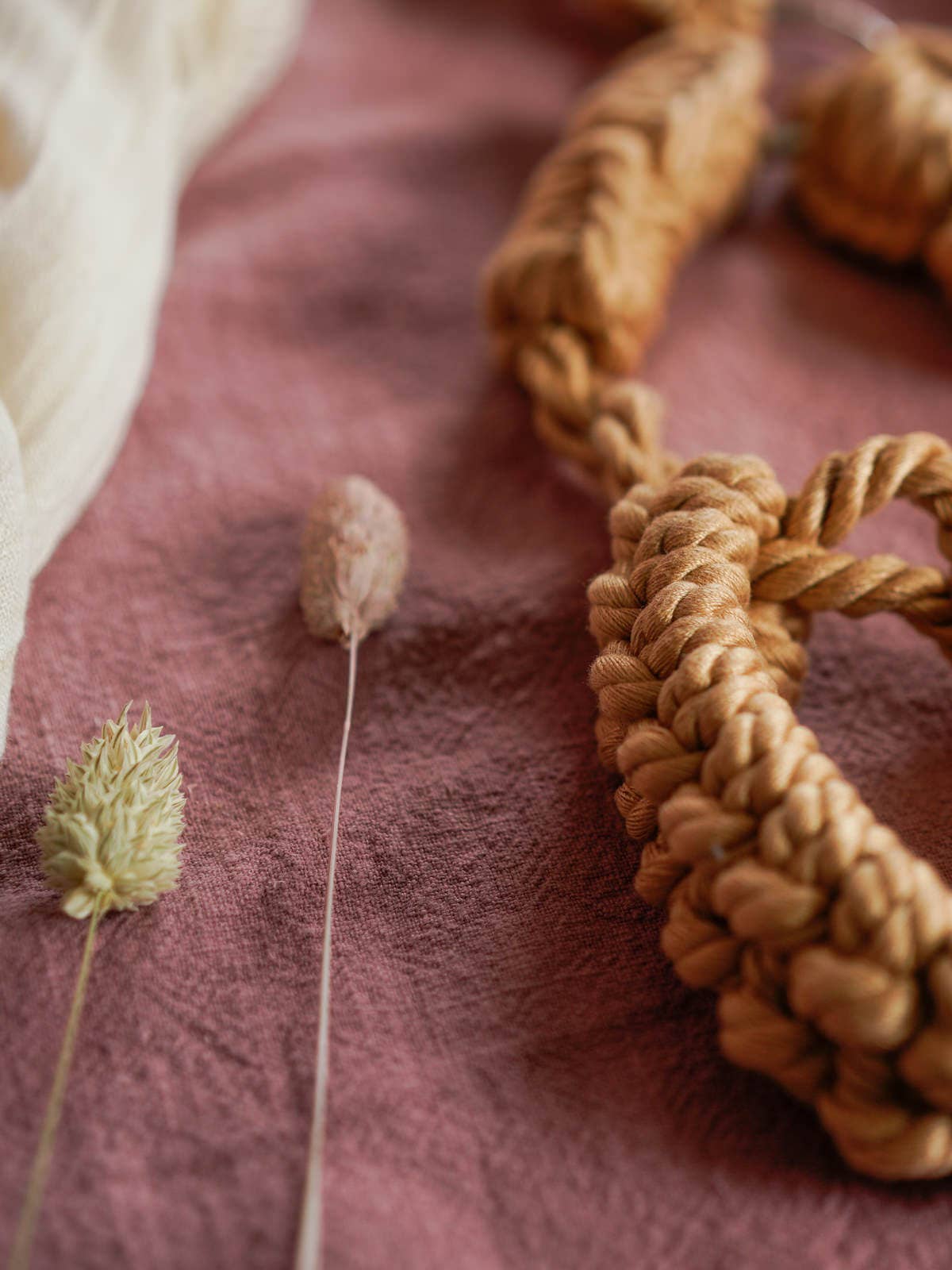 The Natural Love Company - Wholesale Sex Toy - Kanuka | Collar To Wrist Restraint | Soft Body Restraint2