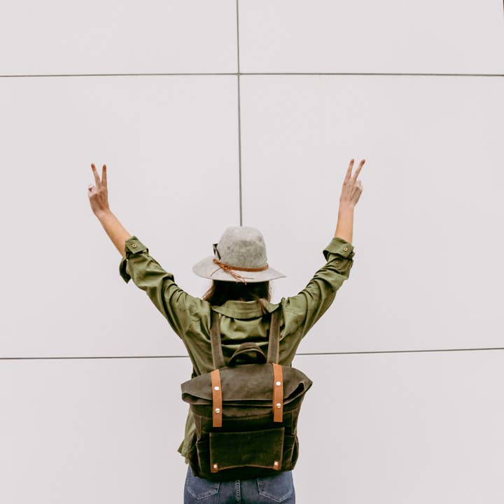 Sac à dos Roll Top Vert Armée pour la vente par Handcrafted FCD