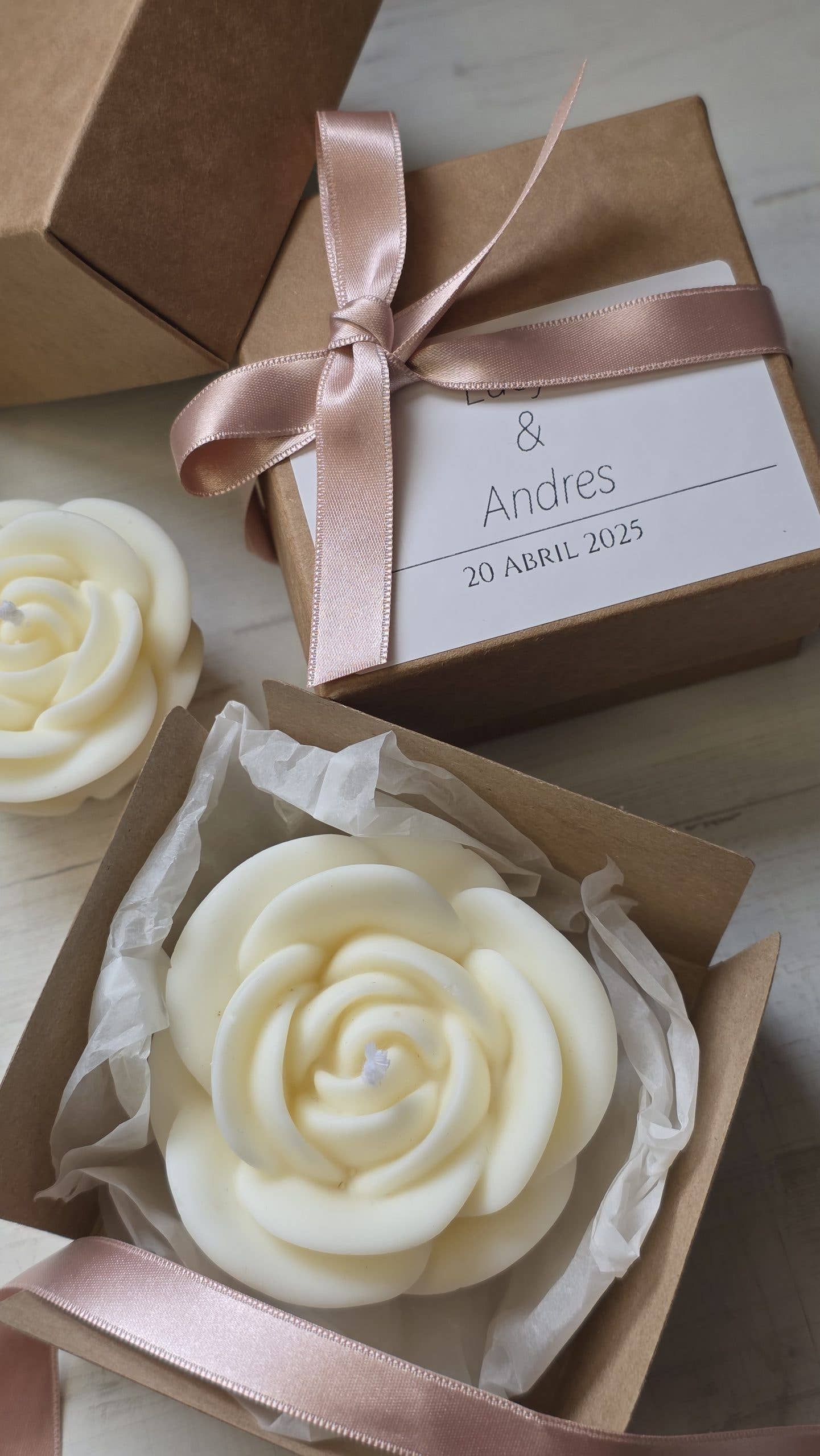 Staller – Engroshandel Gavelys – Personlige Rosa Lys Bryllupper2