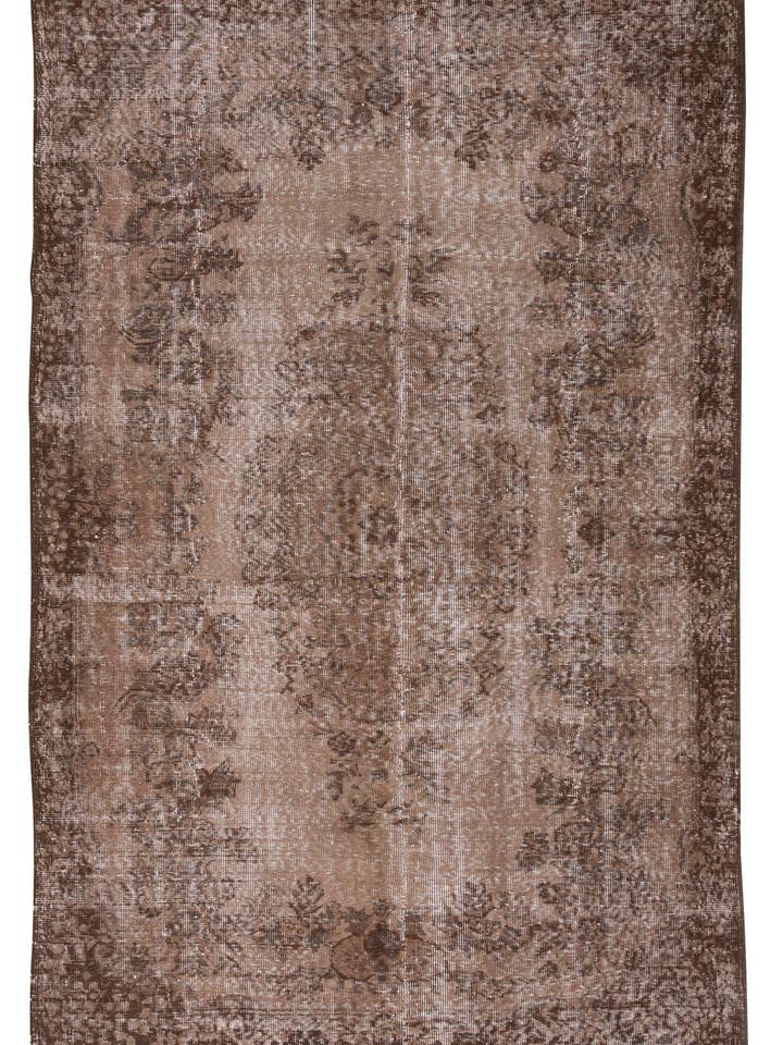 Alfombra Turca Hecha a Mano Marrón de 5.5x8.3 Pies para venta al por mayor de Rug Specialist LLC.