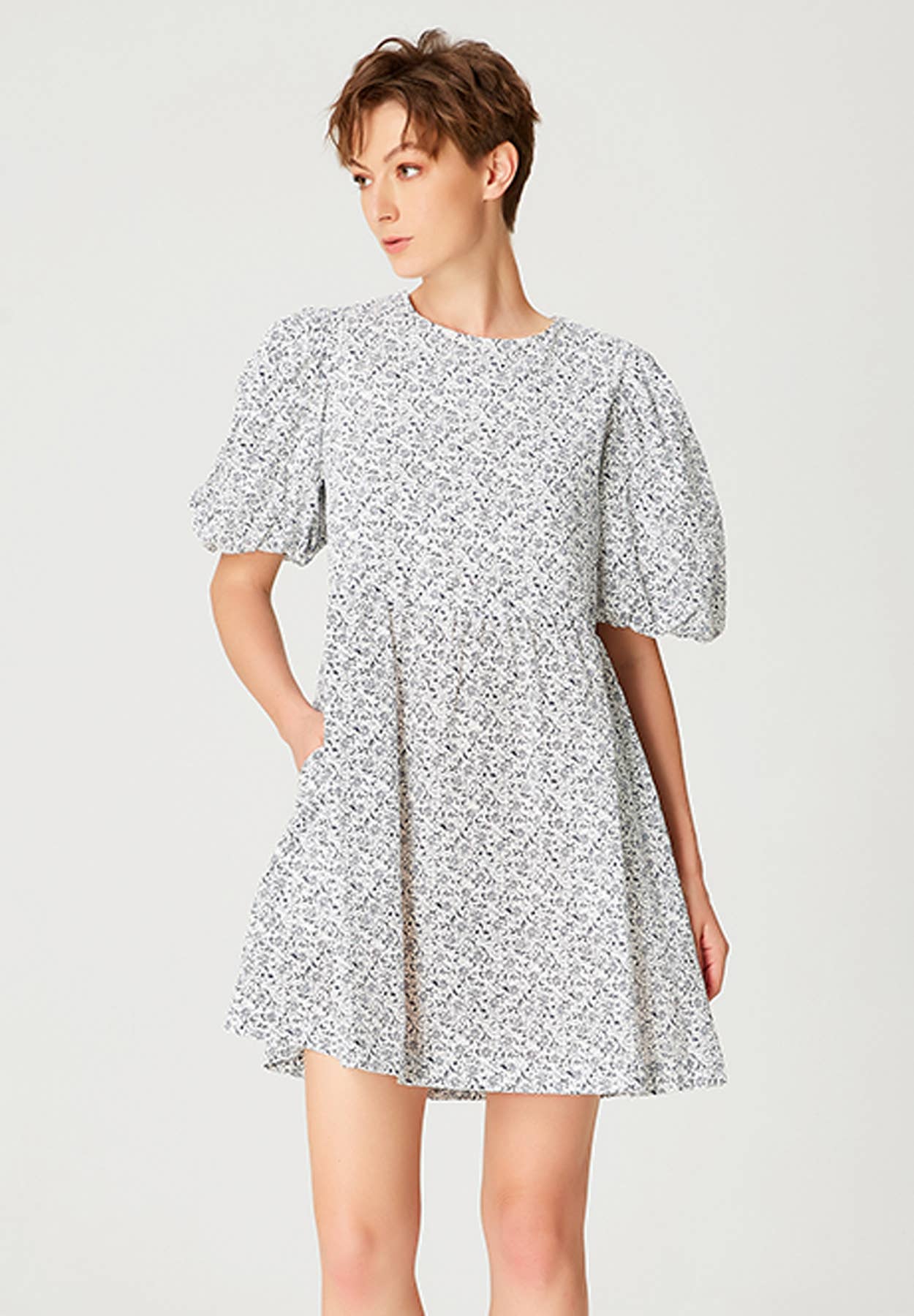 Smart and Joy - Wholesale Dress - Women's - Monochrome floral print A-line short dress10