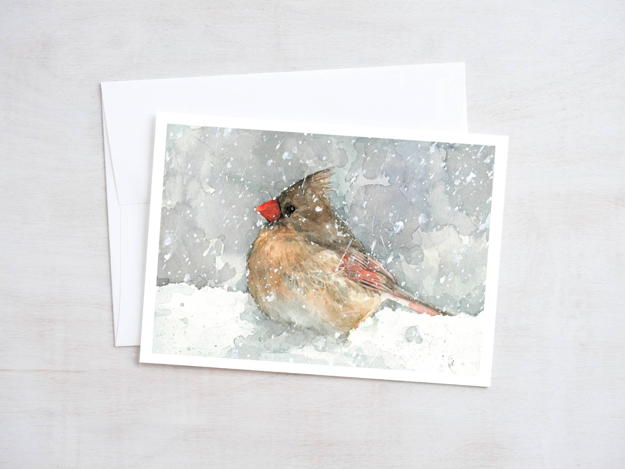 Studio Tuesday - Vente Carte de vœux classique - Carte de cardinale féminine en forme de neige0