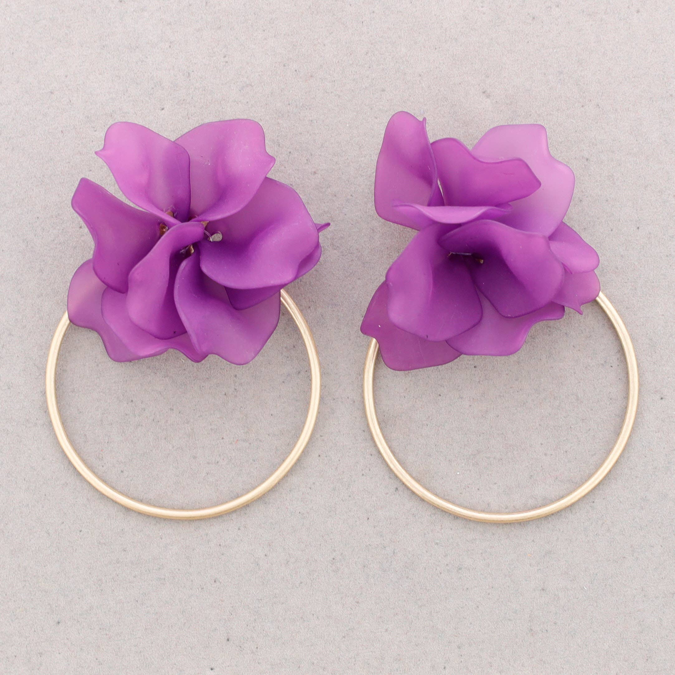 Sonata – Großhandel Click-Button-Schmuck – Druckohrringe aus Kunstharz mit Blütenblättern12