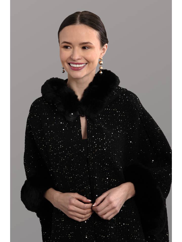 SAACHI - Vendita all'ingrosso Kimono - Donna - Kimono con paillettes e cappuccio in pelliccia sintetica