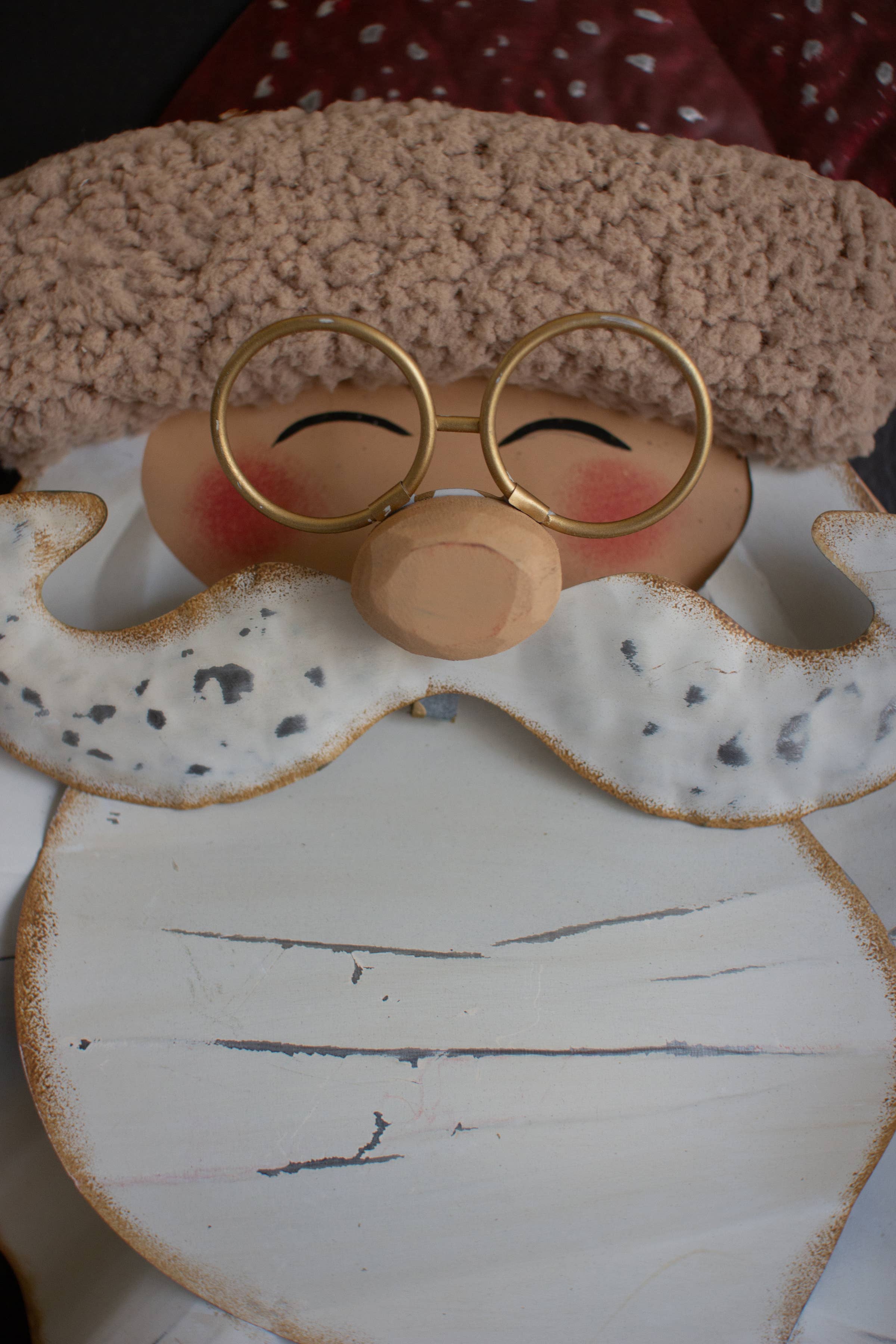 Multi DÉCOR MURAL TÊTE DE PÈRE NOËL EN MÉTAL PEINT ET BOUCLÉ en vente sur Faire2