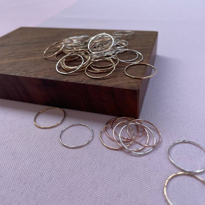 Anel de pilha fina por atacado de Hahn Jewelry