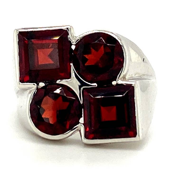 Anel de granada em prata esterlina 925 KSR - 13828 por atacado de Kotawala Jewels