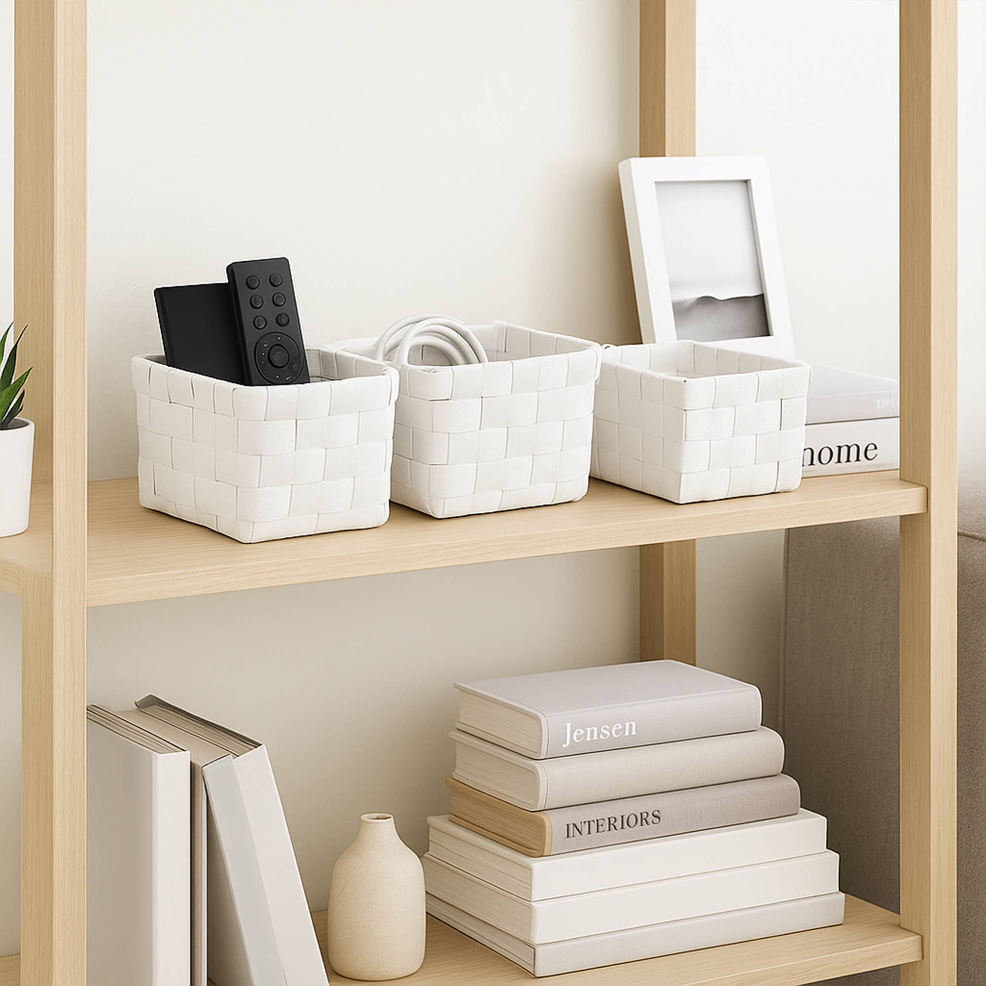 Evideco French Home Goods - Wholesale Basket - White Checkered Woven Baskets Set of 34