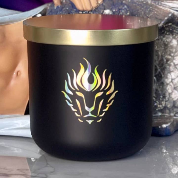 Bourbon aux pommes et à l'érable pour la vente par The Lions Den Candle Company