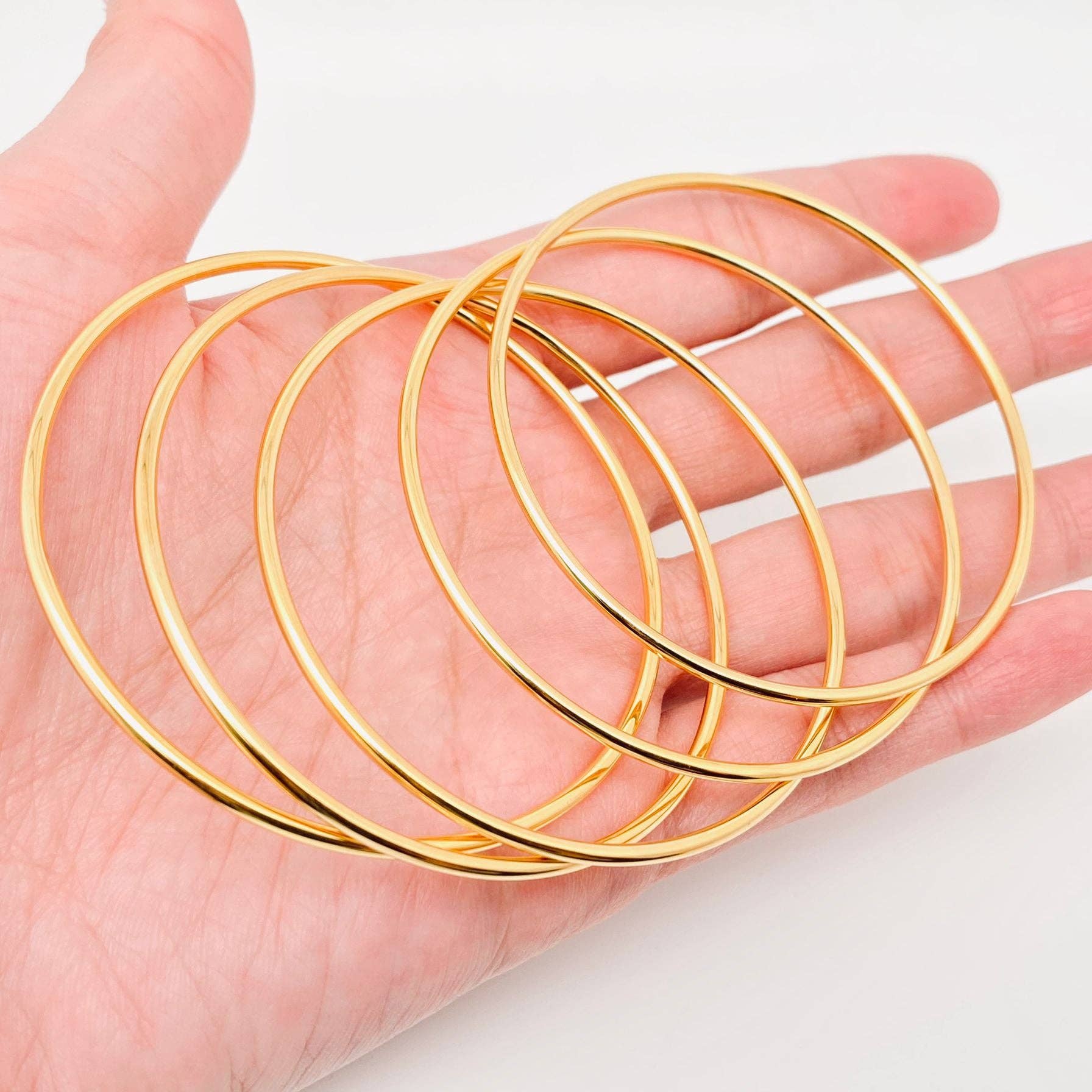 Mio Queena - Wholesale Cuff Bracelet - 3MM Smooth 18K Gold-plated Stainless Steel Bangle - FGS3