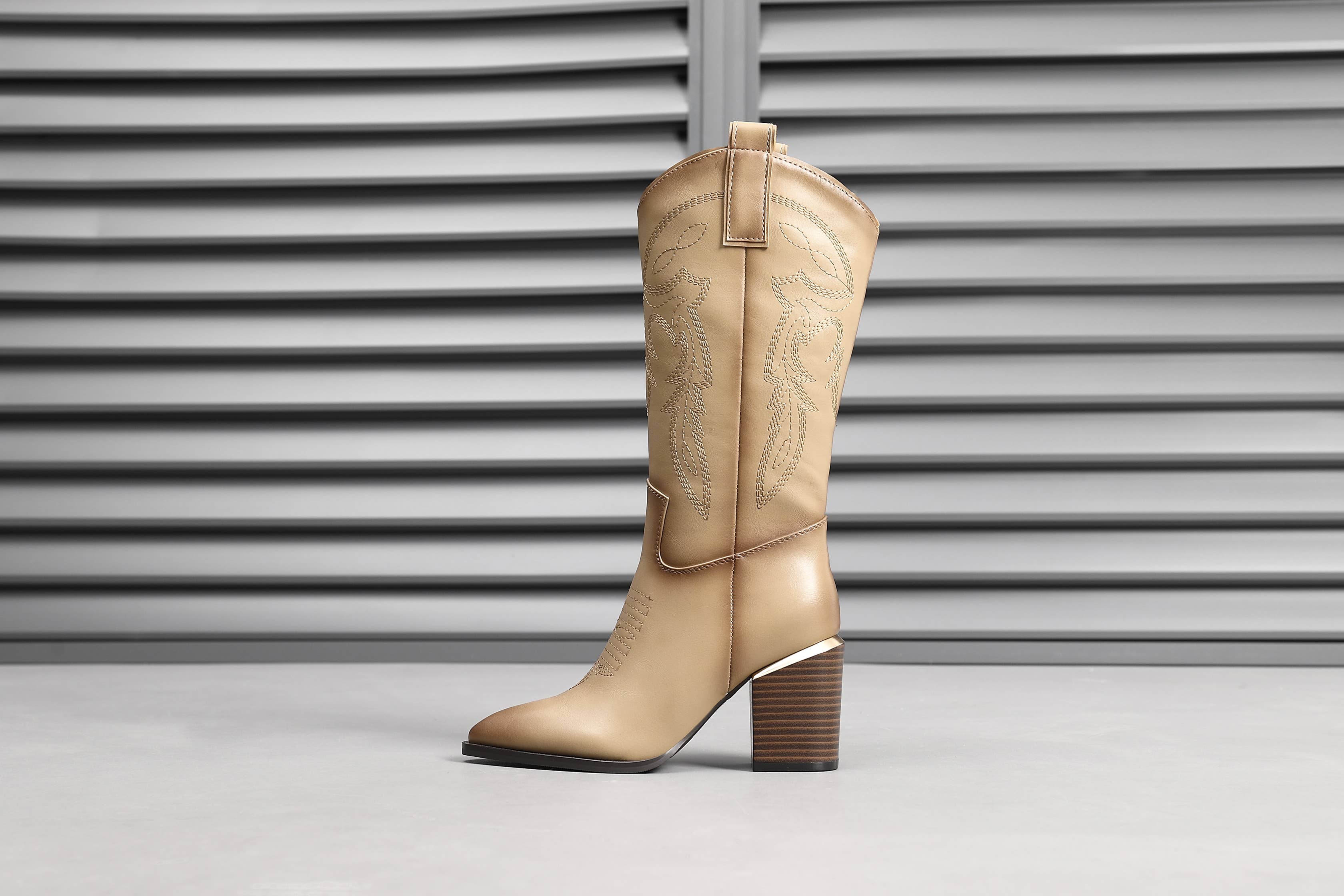 Top Staka - Wholesale Cowboylaarzen - Dames - A2374 Dames cowboylaarzen met hoge kniehoge schacht12