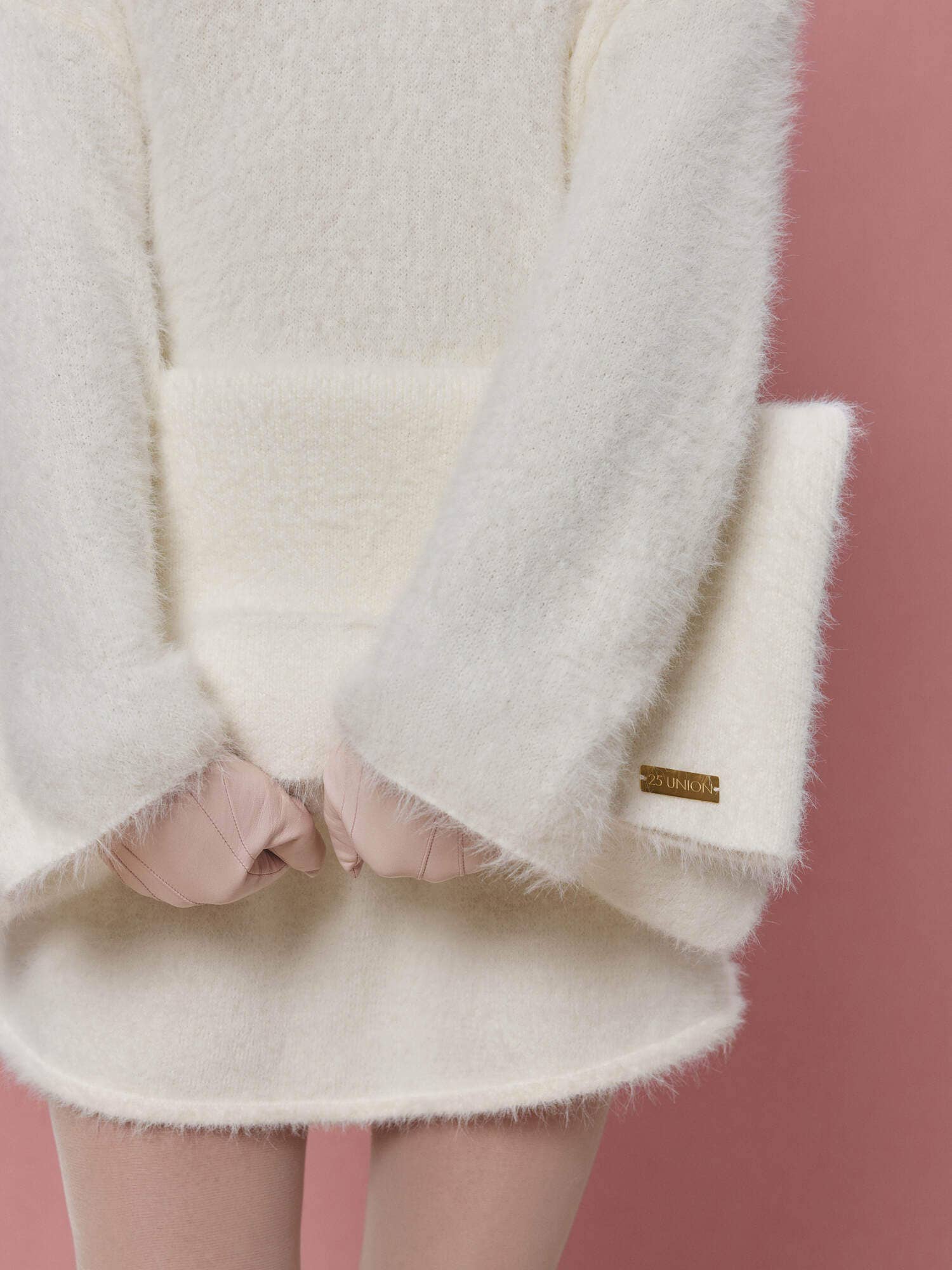 Nenya Fashion Limited – wholesale Top handle bag – women's – Soft Clutch Bag Made Of Fluffy Yarn6