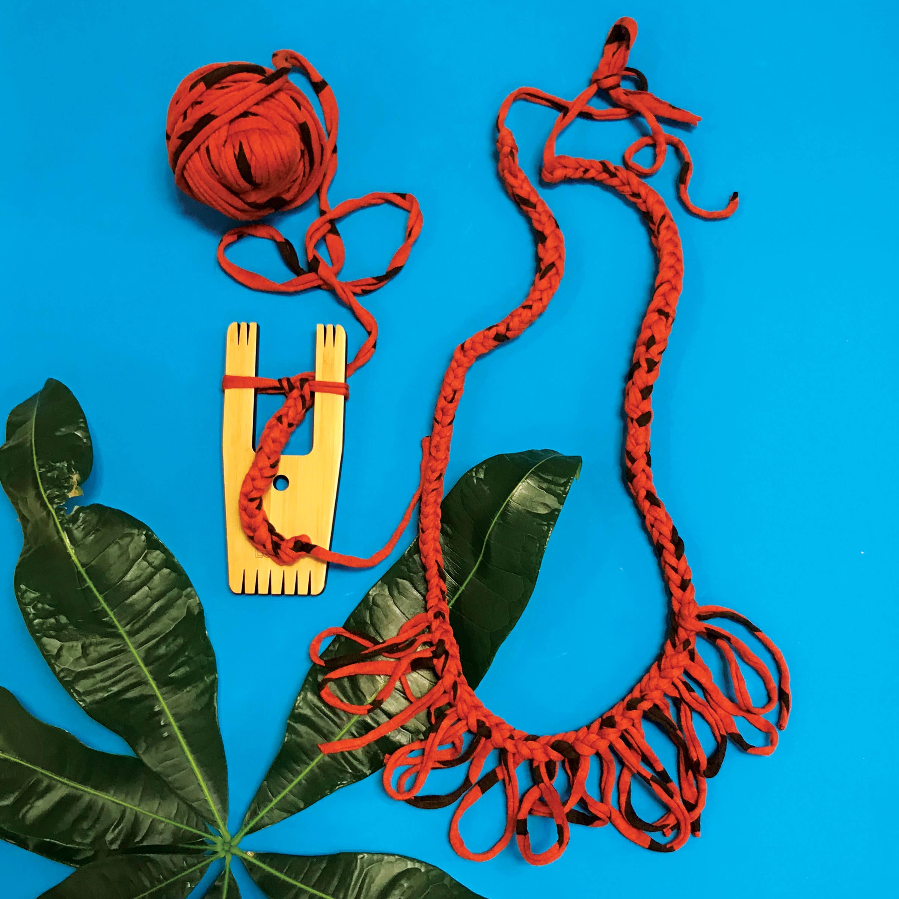 Loome - Wholesale DIY Craft Kit - 5-IN-1 Pom Pom Maker - BIG A Model7