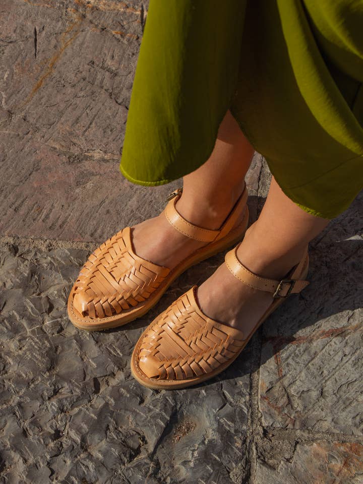 Mexas US - Wholesale Sandals - Women's - JAMAICA - Ankle strap camel sandals for woman