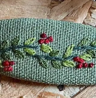 Quince Fables - Wholesale Barrette - Women's - Wreath & Nuts Embroidered Hair Barrette, Christmas & Autumn🪡5
