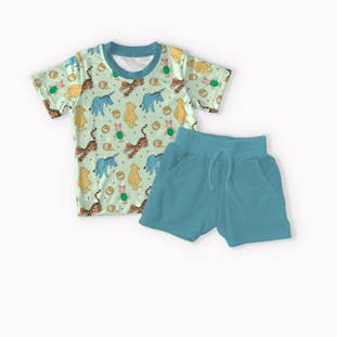 Winnie The Pooh Bamboo T-shirt & Shorts Set for wholesale by Secret Stock Reserve