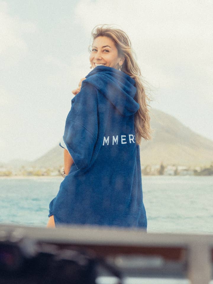 Immerse - Wholesale Poncho - Women's - Surf Poncho5