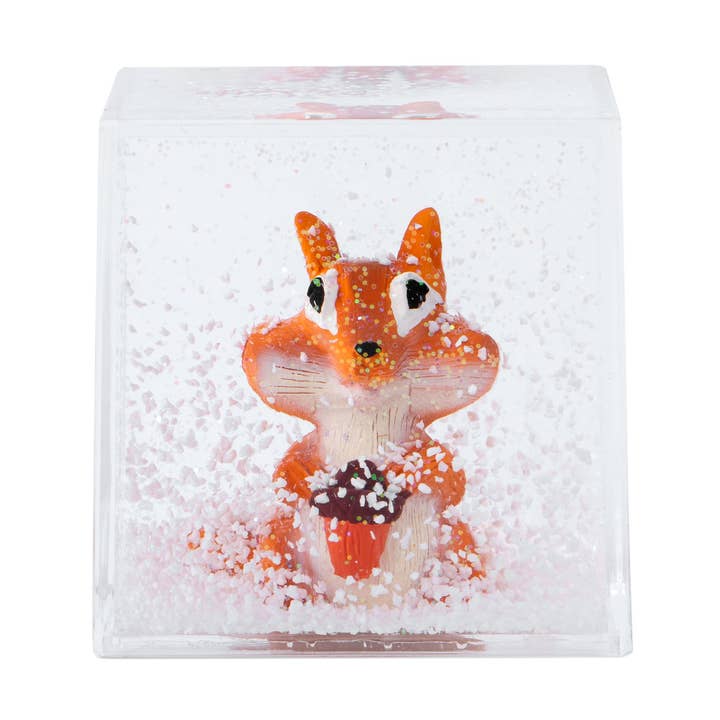 Globe à neige en forme de cube avec un tamia pour la vente par Mother Moose Gifts