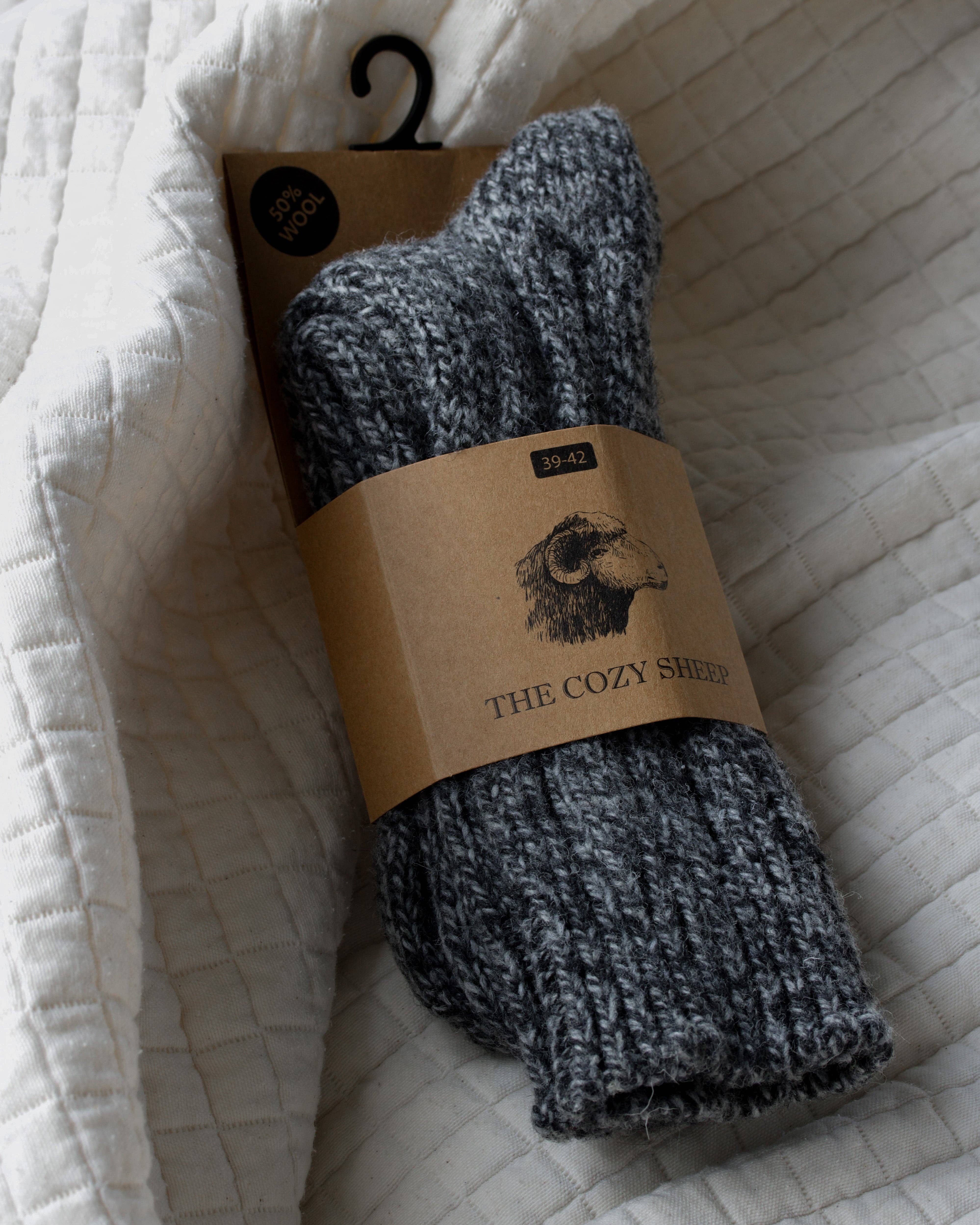 The Cozy Sheep - Wholesale Socks - Unisex - Wool socks - Dark grey4