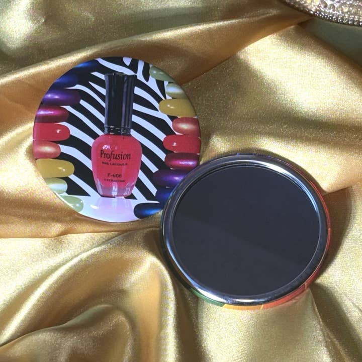VIAI Beauty - Wholesale Compact Mirror - Profusion Pocket Mirror0