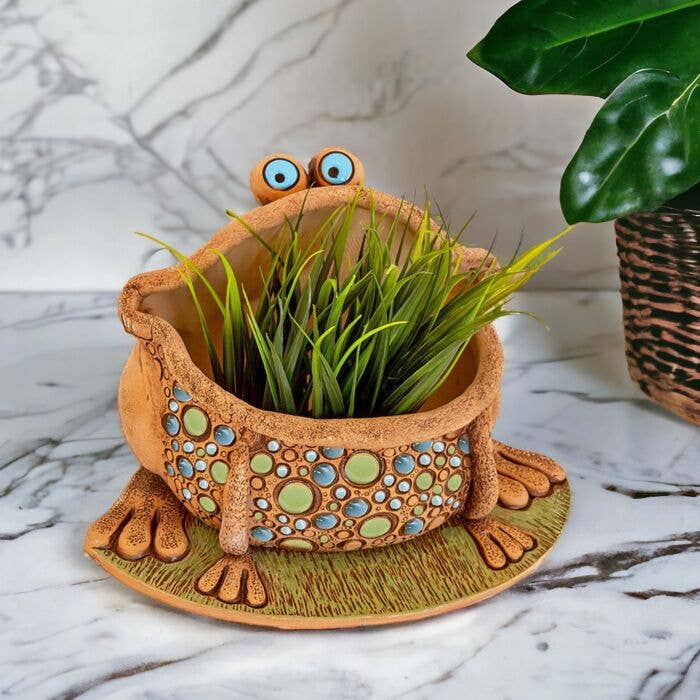STP - Wholesale Plant Pot - Frog Ceramic Planter. Flower Pot / Terracotta1