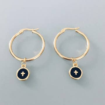 Argolas douradas em aço com cruzes por atacado de Clovers