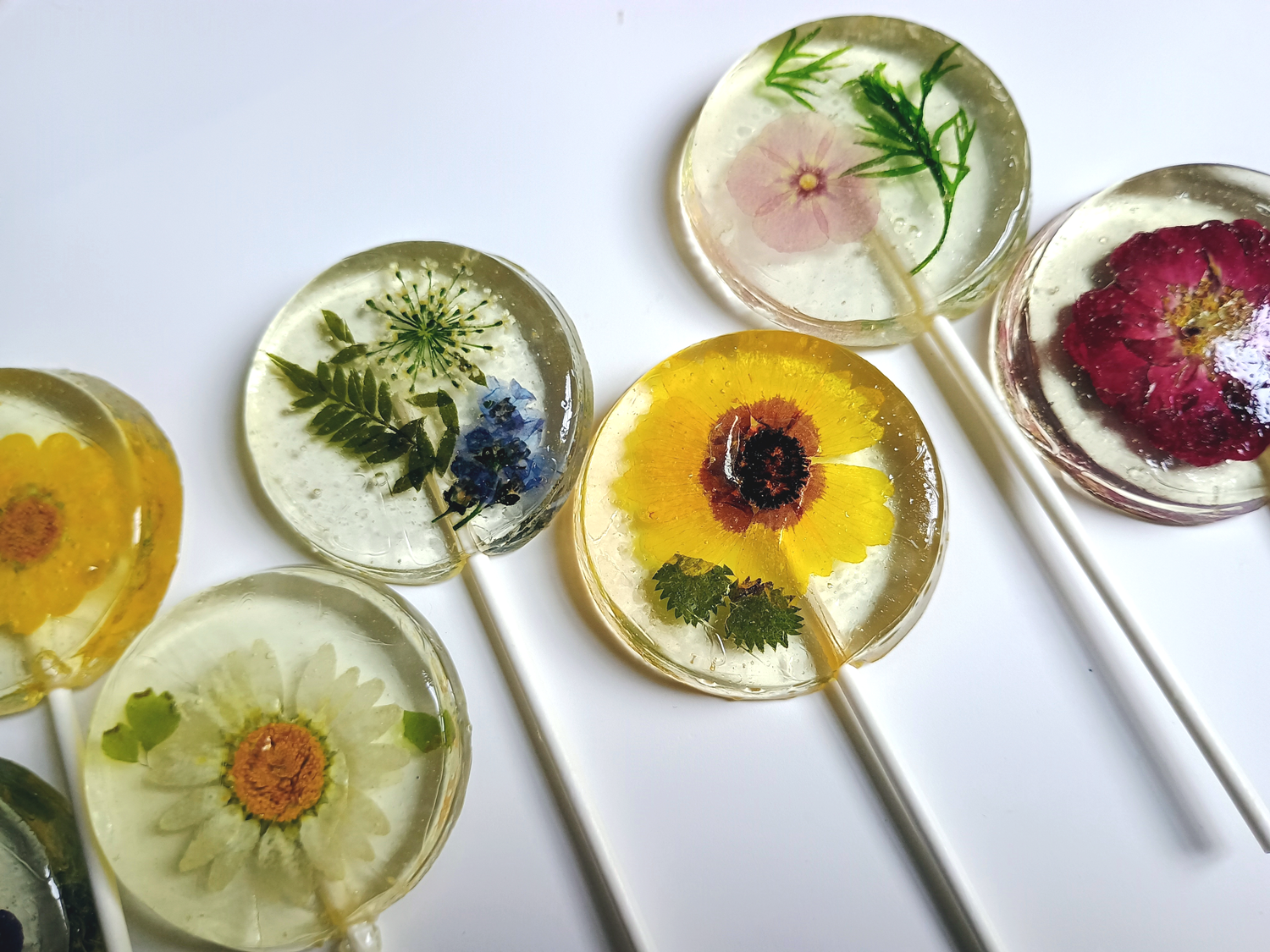 Homespun Parties - Wholesale Lollipop - Real Pressed Edible Flower Lollipop, Trending Garden Party6