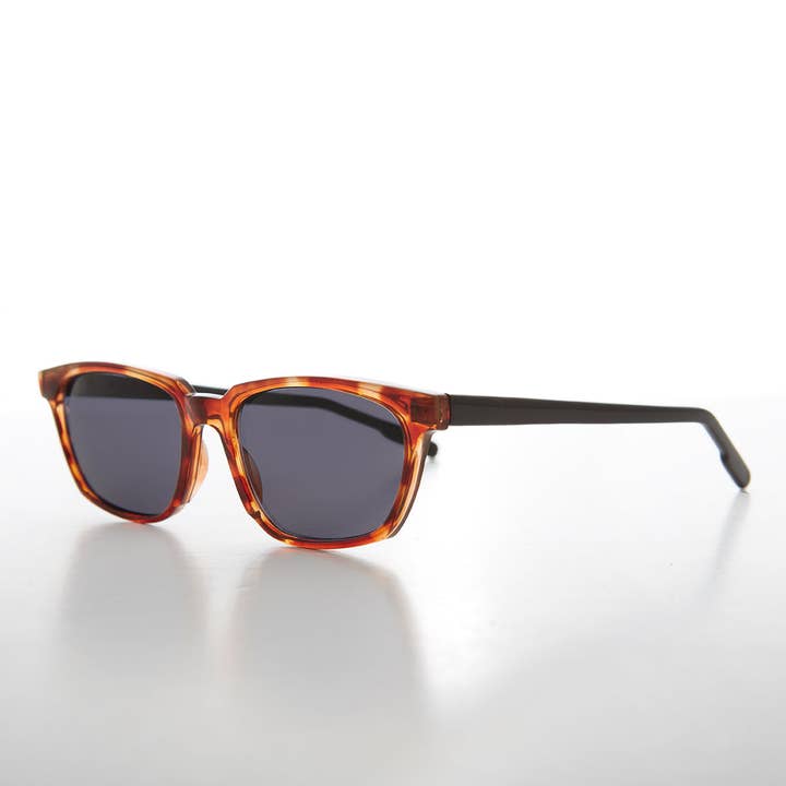 SUNGLASS MUSEUM - Wholesale Sunglasses - Women's - Horn Rim Beatnik Mod 1950s Classic Vintage Sunglass - Ronnie
