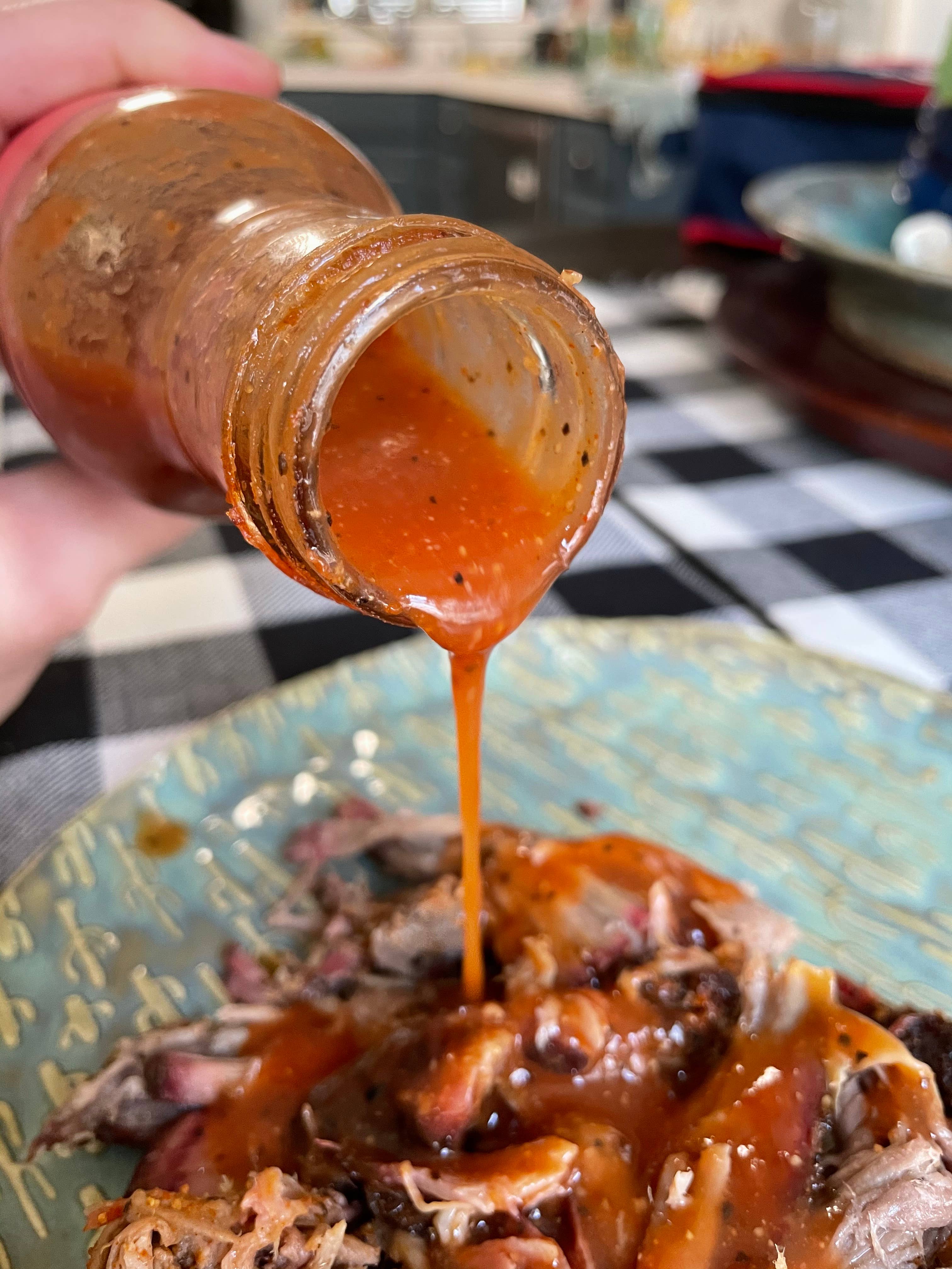 Lane's BBQ - Wholesale BBQ Sauce - Itsa Vinegar Sauce - 13.5oz Bottle2