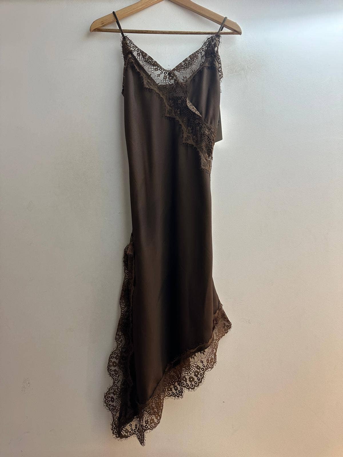 LORIANE - Wholesale Dress - Women's - 10400RO Asymmetrical short strap satin dress3