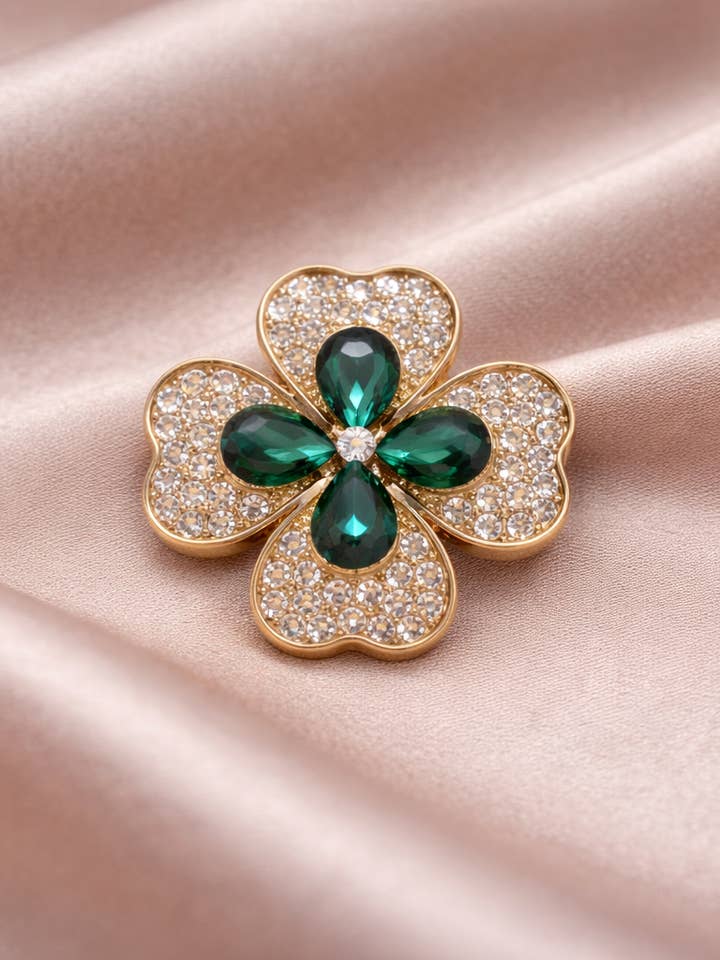 Button jewel / pin — Emerald Clover for wholesale by Froufrouz