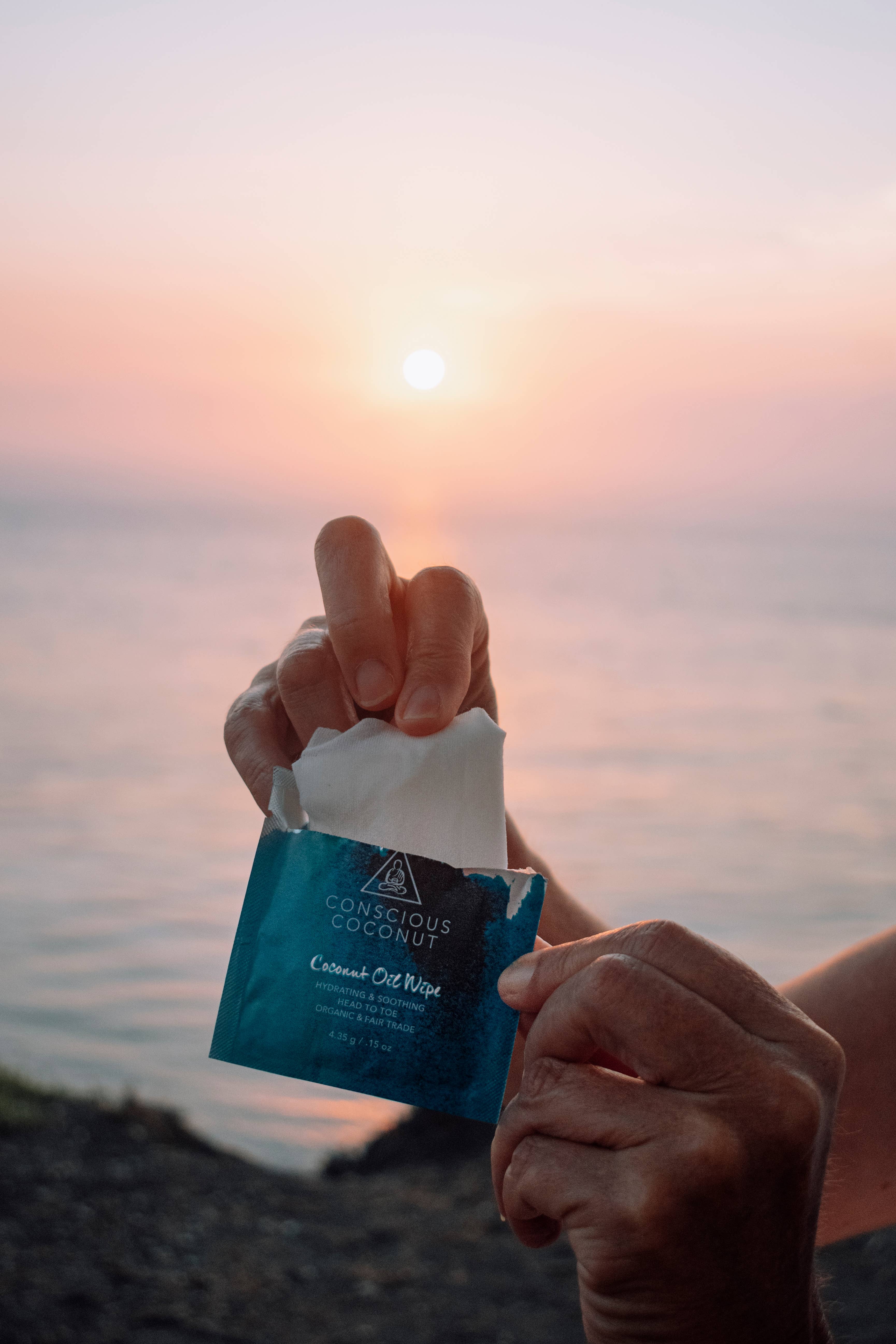 Conscious Coconut - Wholesale Intimate Cleanser/Wipe - Feminine Health Coconut Oil Wipes (Pouch of 10)13