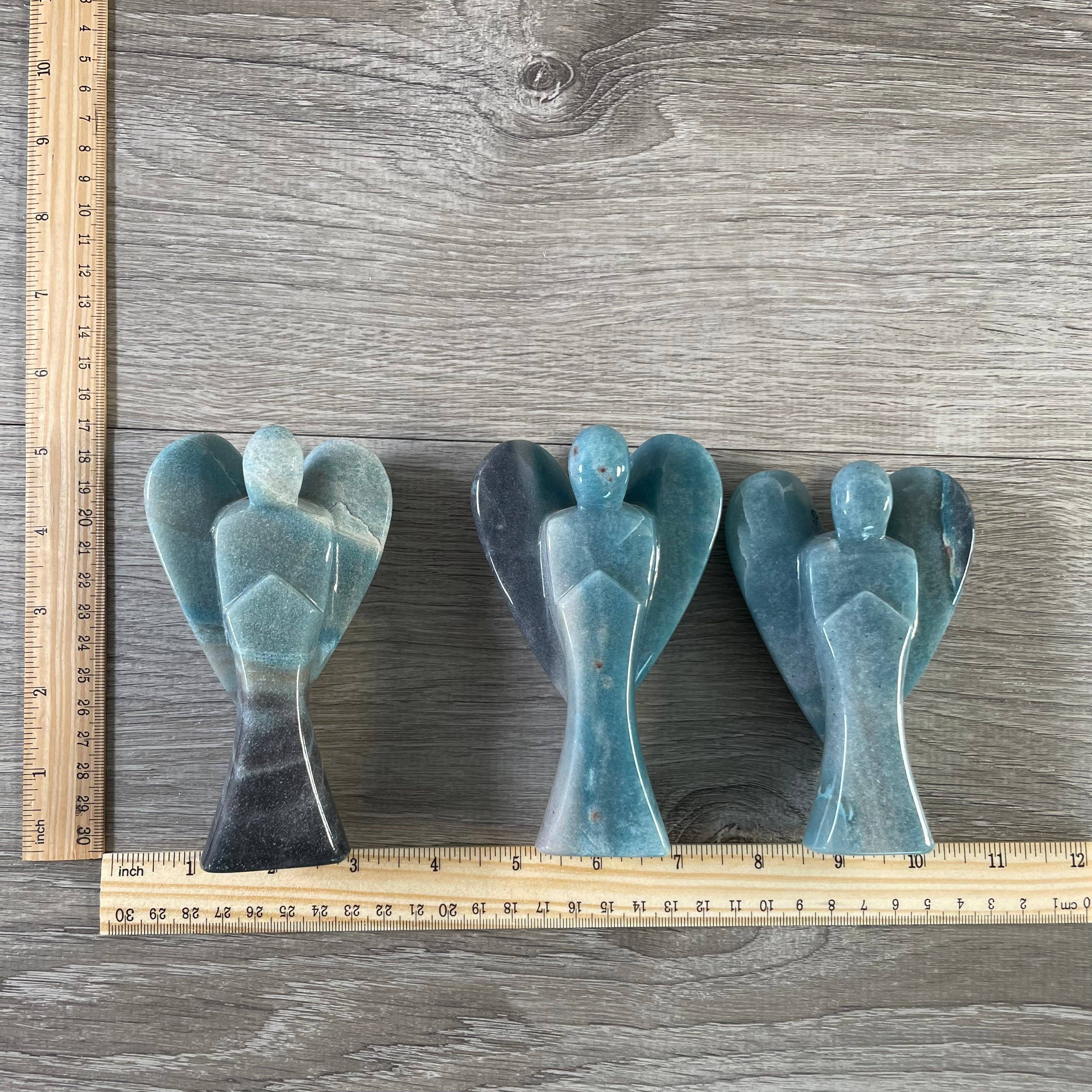 Keystone Crystals - Vente Pierre et cristal de spiritualité - Lot de 3 grandes figurines d'anges en pierres précieuses sculptées9