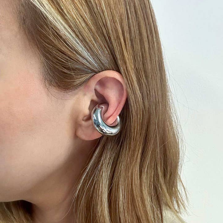 outofoffice - Wholesale Cuff/Wrap Earrings - Chunky Gold & Silver Hollow Statement Ear Cuff9