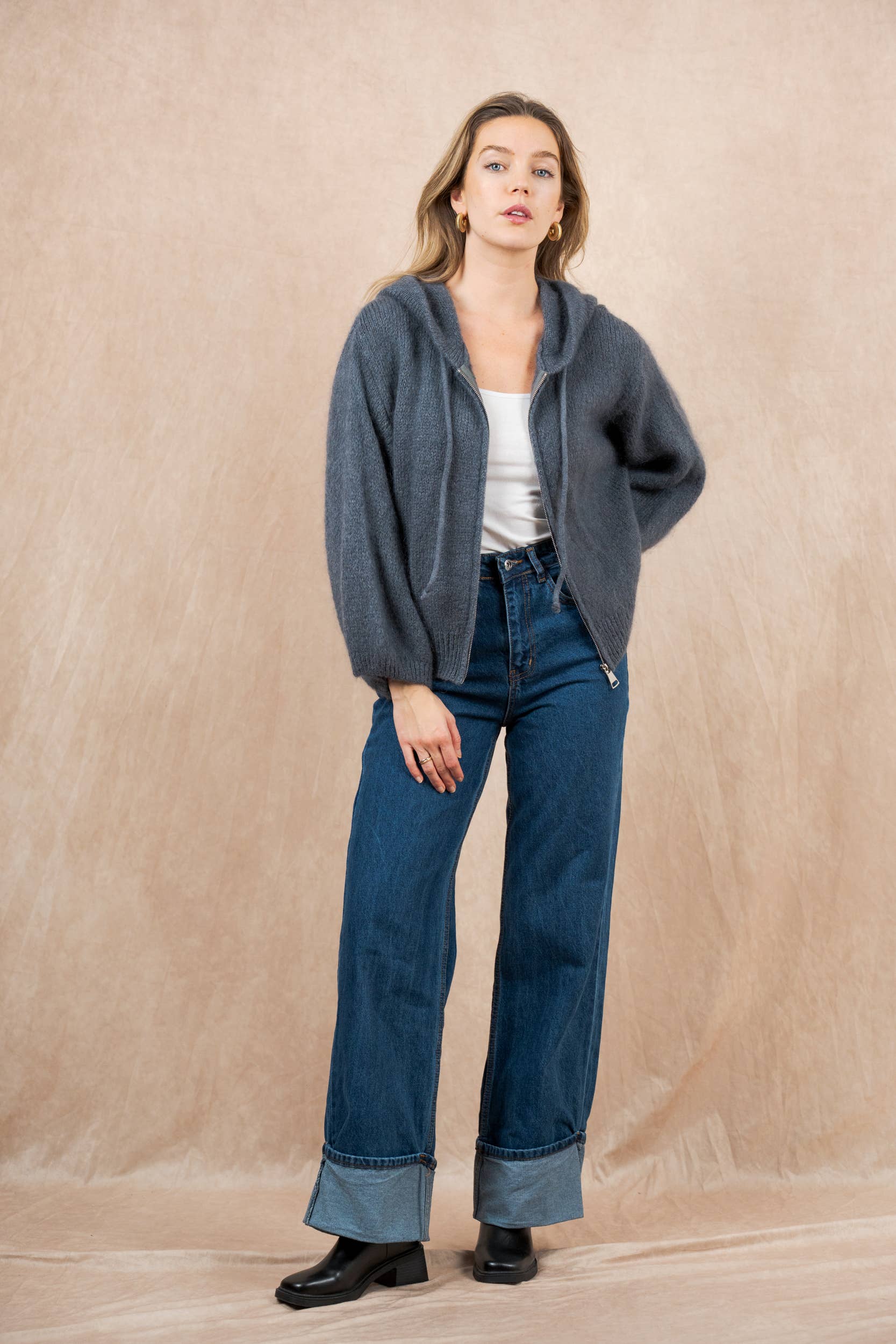 NAÏS PARIS - Vendita all'ingrosso Cardigan - Donna - Cardigan con cappuccio e zip in mohair e lana22