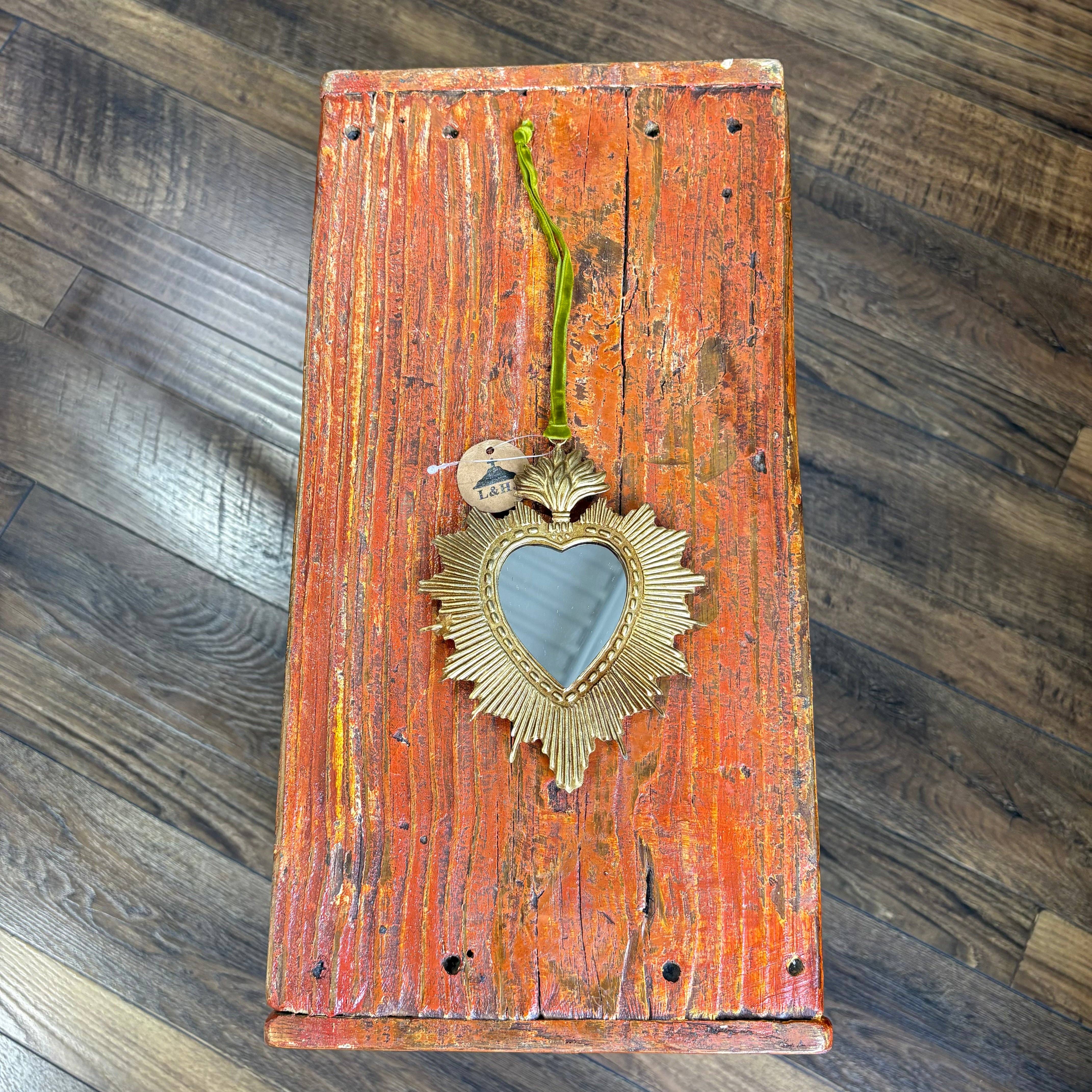 Love and Honor Jesus LLC - Wholesale Wall Mirror - Tin Rounded Rays Sacred Heart Mirror1