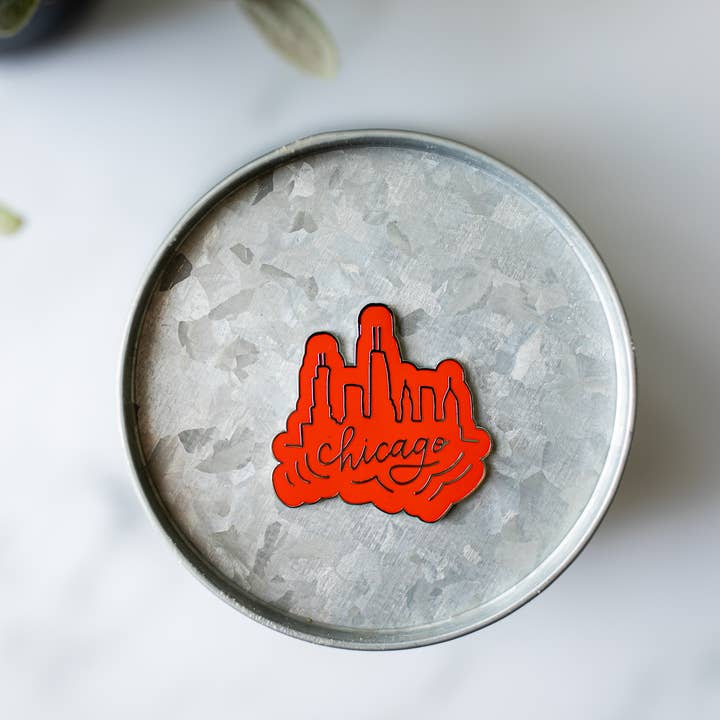 Lettering Works - Wholesale Lapel Pin/Button - Chicago Skyline Enamel Pin3