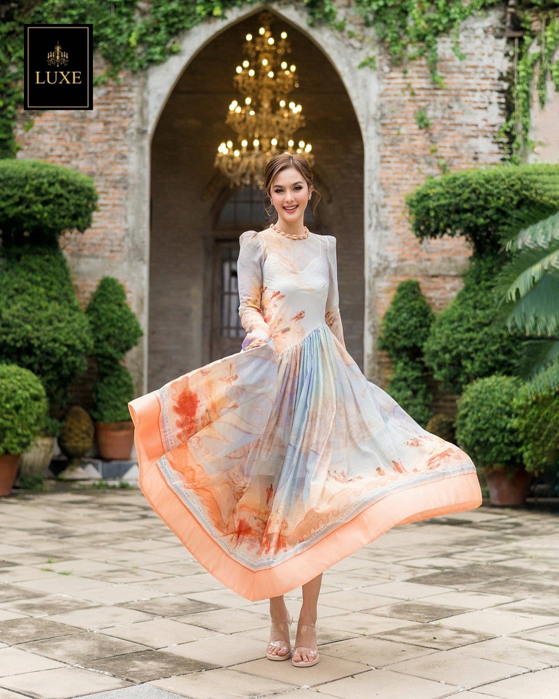 AlexyDesings – Engroshandel Kjole - Dame – Broderet skrå langærmet kjole8