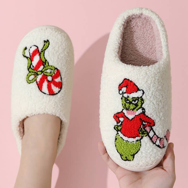 EMBROIDERED GRINCH RAYON SLIPPERS_CWSHS00234 for wholesale by DOUBLJU
