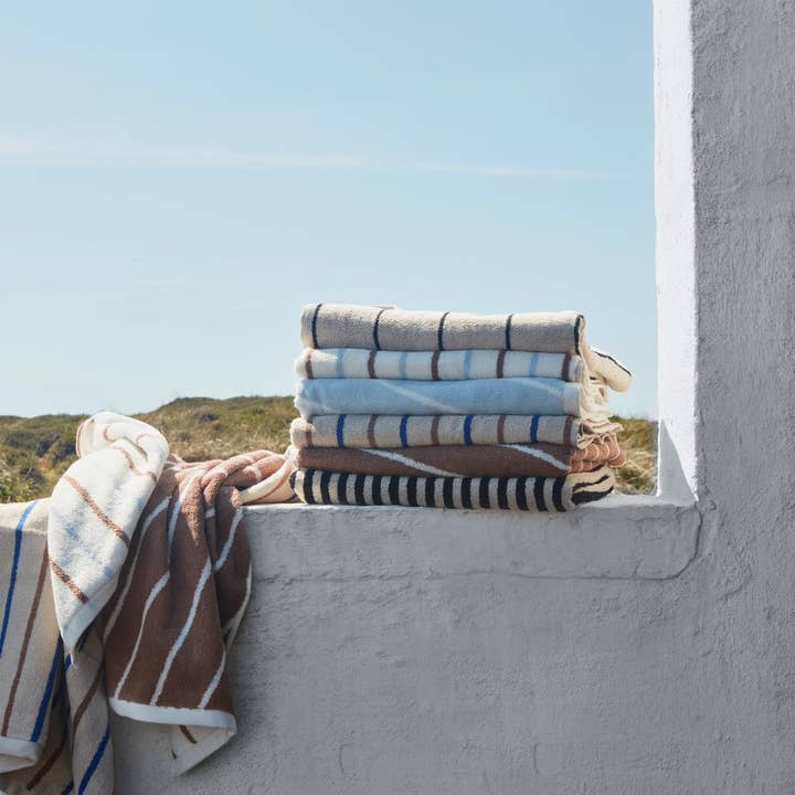 OYOY LIVING DESIGN - Wholesale Bath Towel - Raita Towel - Cloud / Caramel1