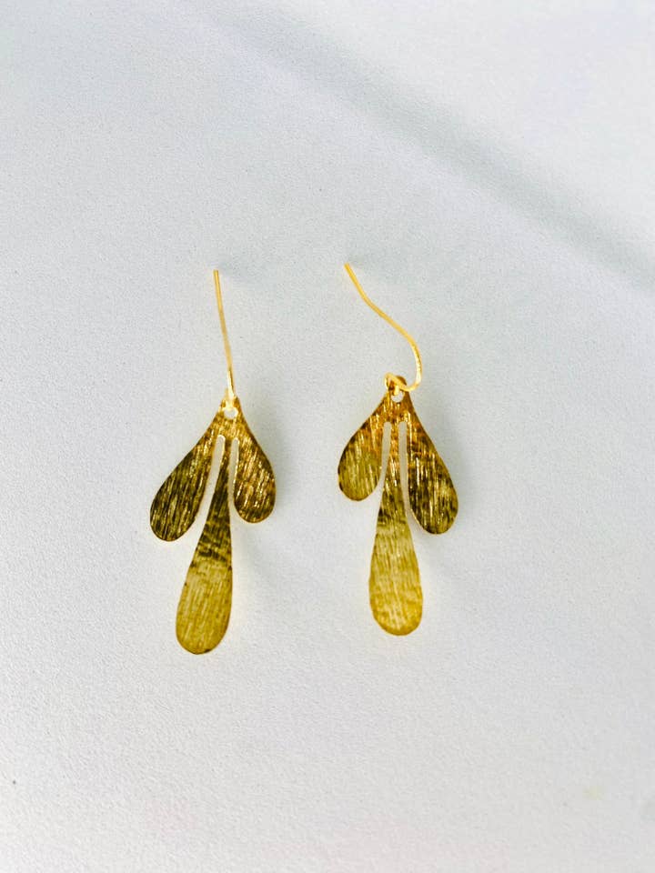 Sassa earrings for wholesale by de Maquis