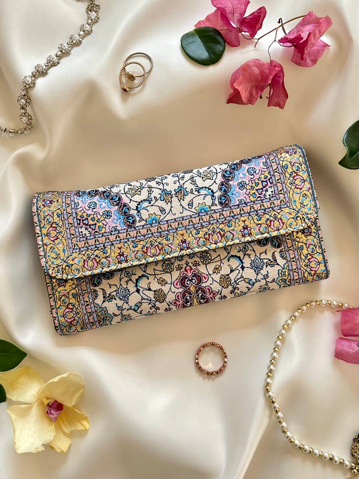 Handmade Vegan Wallet, Rug Design Wallet, Boho Wallet and other Purchase Wholesale made in turkey. Free Returns & Net 60 Terms on Faire trending on Faire.