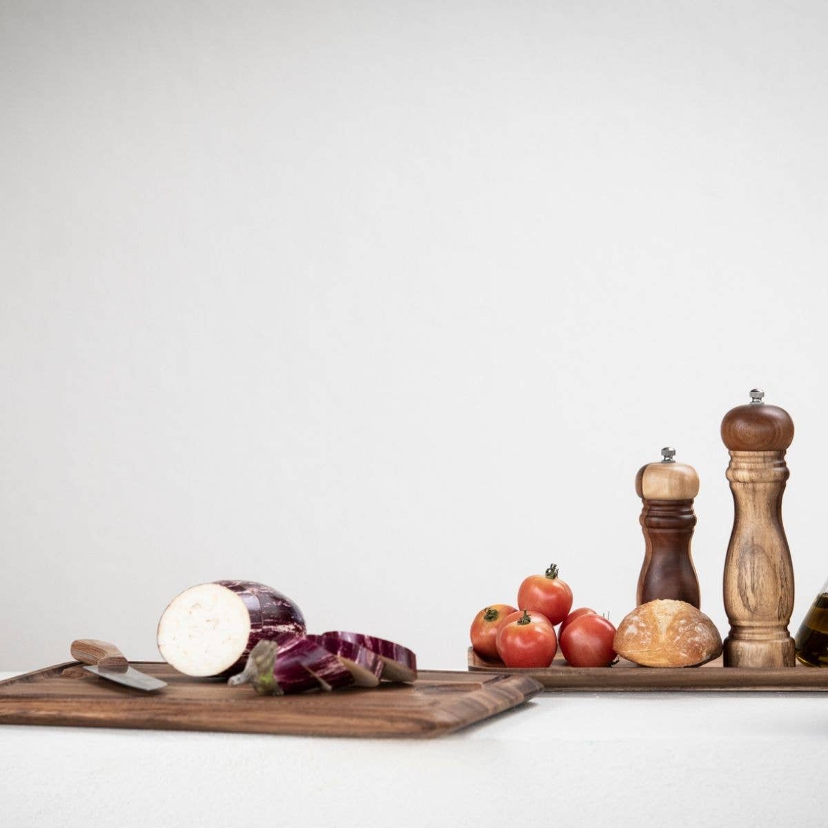 Andrea House - Wholesale Cutting Board - Acacia wood cutting board 26 cm1